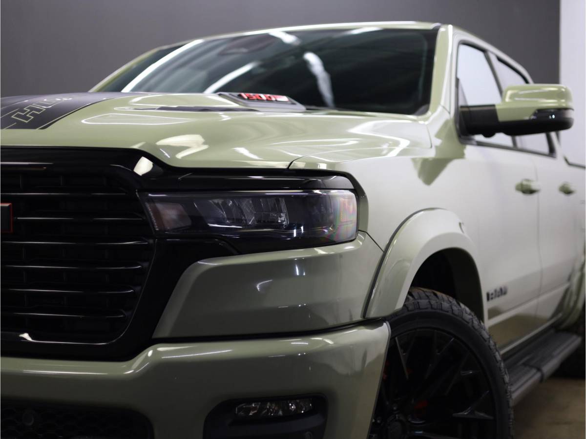 Dodge Ram 1500 Dodge Ram 1500 2025 3.0L HURRICANE LARAMIE Night | BPM VRIJ | NIEUW | LPG | Deksel  | Panoramadak