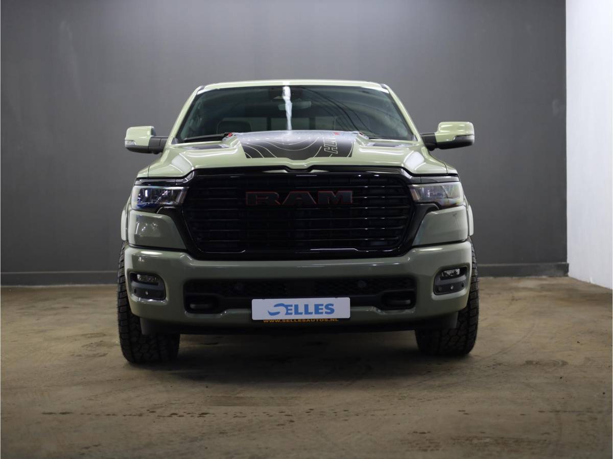 Dodge Ram 1500 Dodge Ram 1500 2025 3.0L HURRICANE LARAMIE Night | BPM VRIJ | NIEUW | LPG | Deksel  | Panoramadak