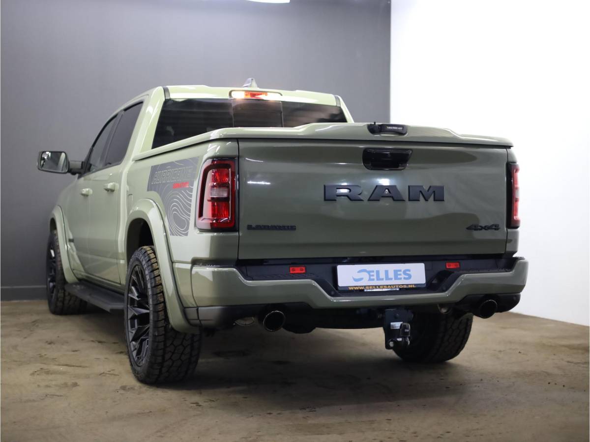 Dodge Ram 1500 Dodge Ram 1500 2025 3.0L HURRICANE LARAMIE Night | BPM VRIJ | NIEUW | LPG | Deksel  | Panoramadak