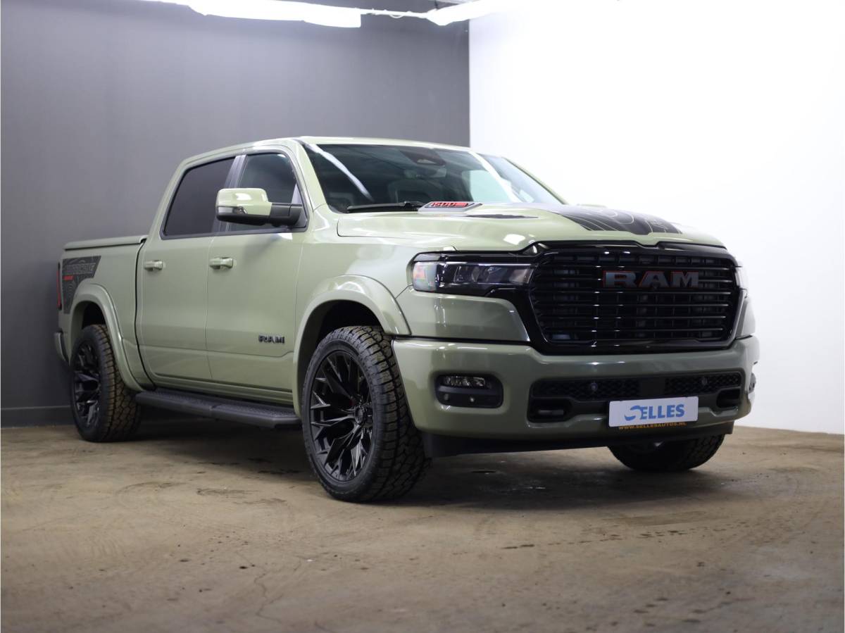 Dodge Ram 1500 Dodge Ram 1500 2025 3.0L HURRICANE LARAMIE Night | BPM VRIJ | NIEUW | LPG | Deksel  | Panoramadak