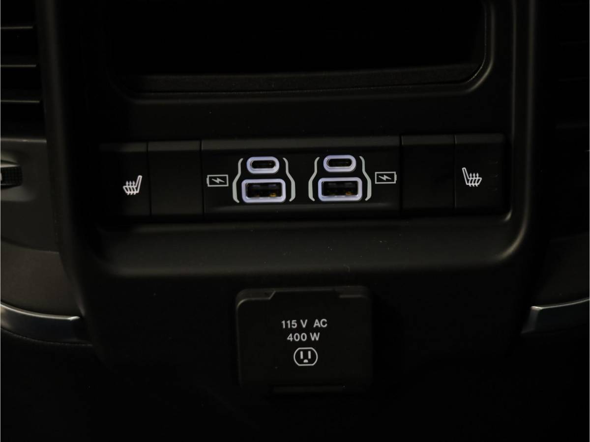 Dodge Ram 1500 Dodge Ram 1500 2025 3.0L HURRICANE LARAMIE Night | BPM VRIJ | NIEUW | LPG | Deksel  | Panoramadak