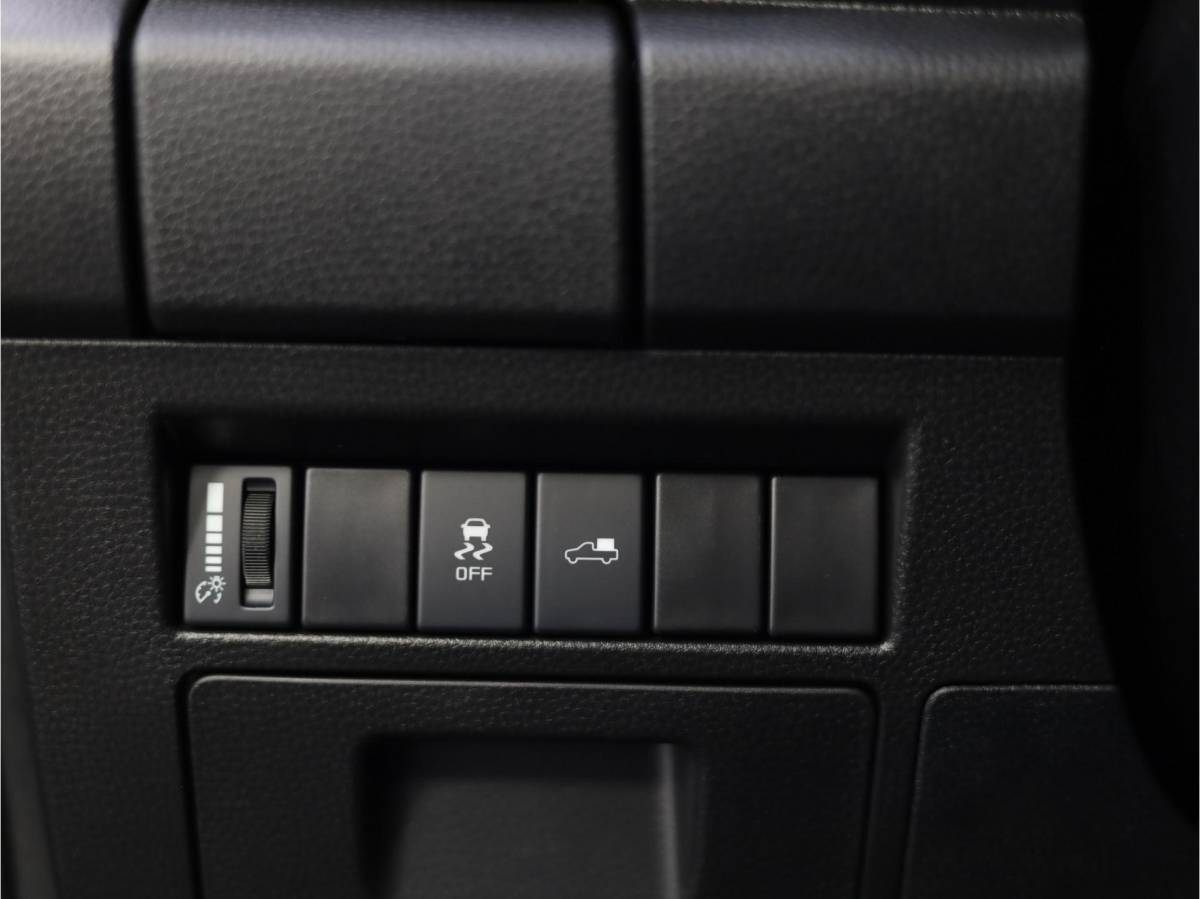 Isuzu D-Max Isuzu D-MAX EV EXTENDED CAB 4WD LSX AT