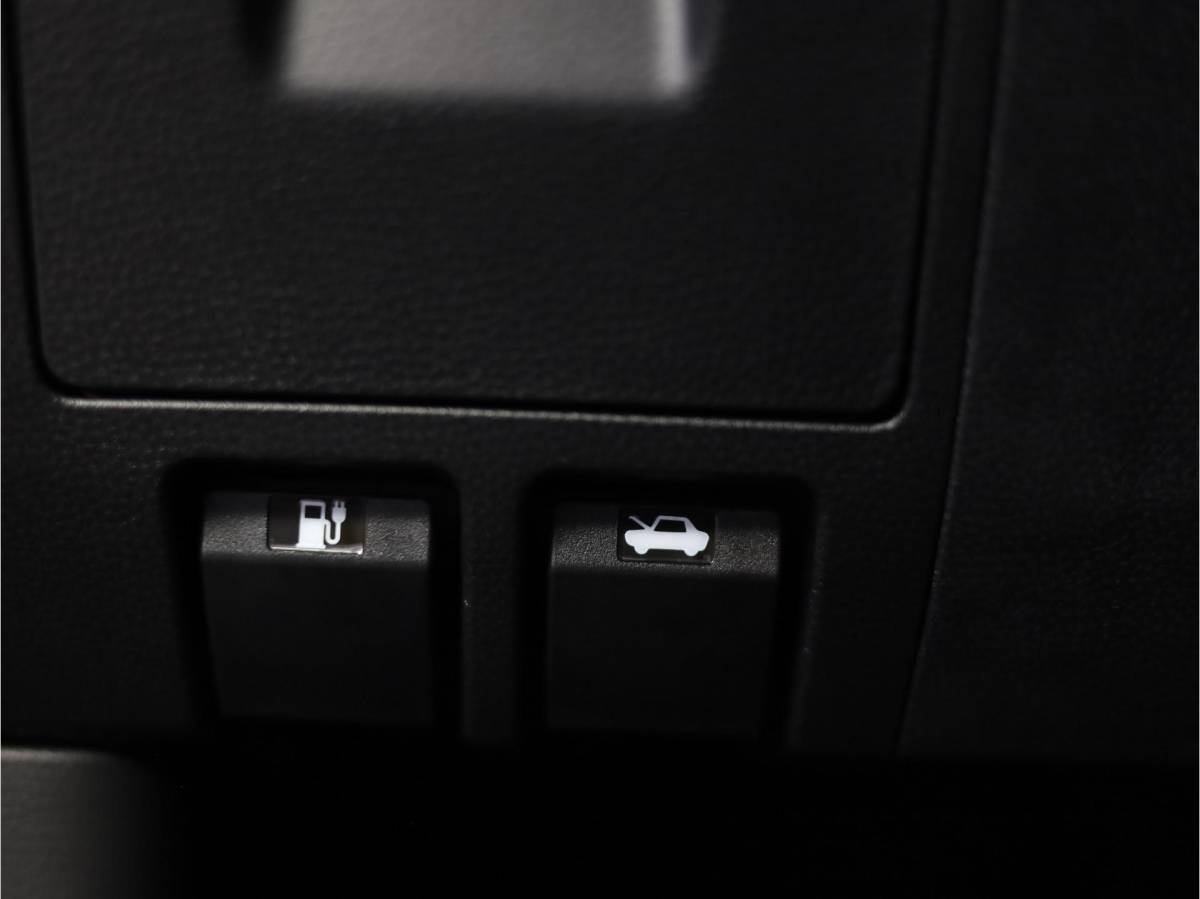 Isuzu D-Max Isuzu D-MAX EV EXTENDED CAB 4WD LSX AT