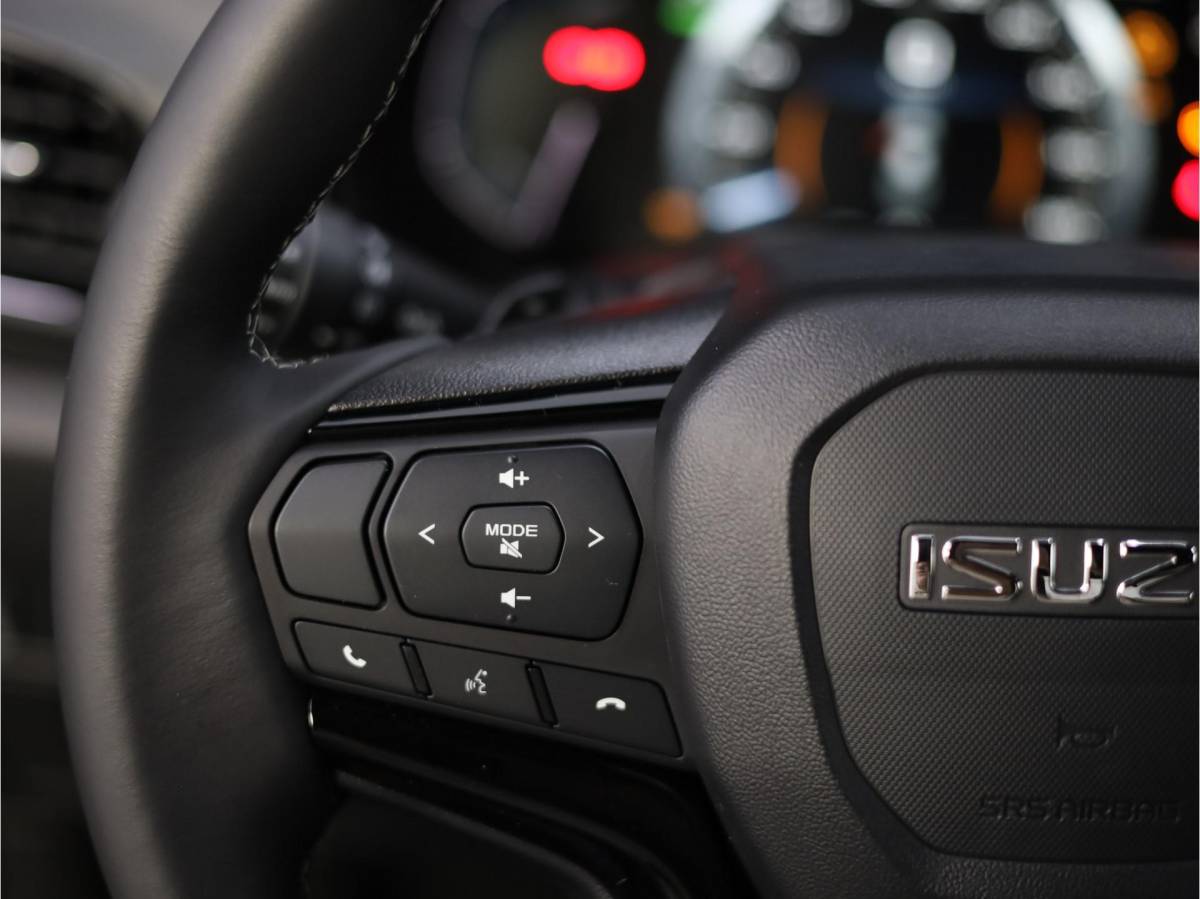 Isuzu D-Max Isuzu D-MAX EV EXTENDED CAB 4WD LSX AT