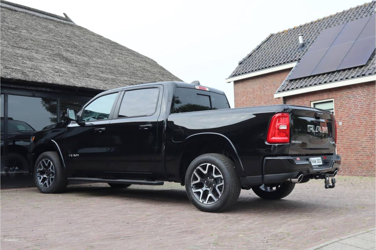 Dodge Ram 1500 Dodge Ram 1500 2025 3.0L HURRICANE LARAMIE SPORT | BPM VRIJ | NIEUW  | LPG in of onderbouw | Deksel
