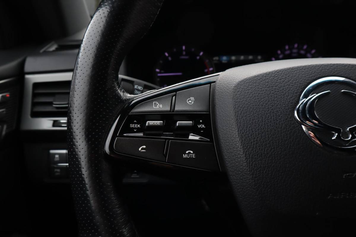 SsangYong Rexton SsangYong Rexton 2.2 e-XDi Sapphire | Stoel/Stuur verwarming | Camera | 4×4 | Lederenbekleding | 20 Inch Lichtmetalen velgen |
