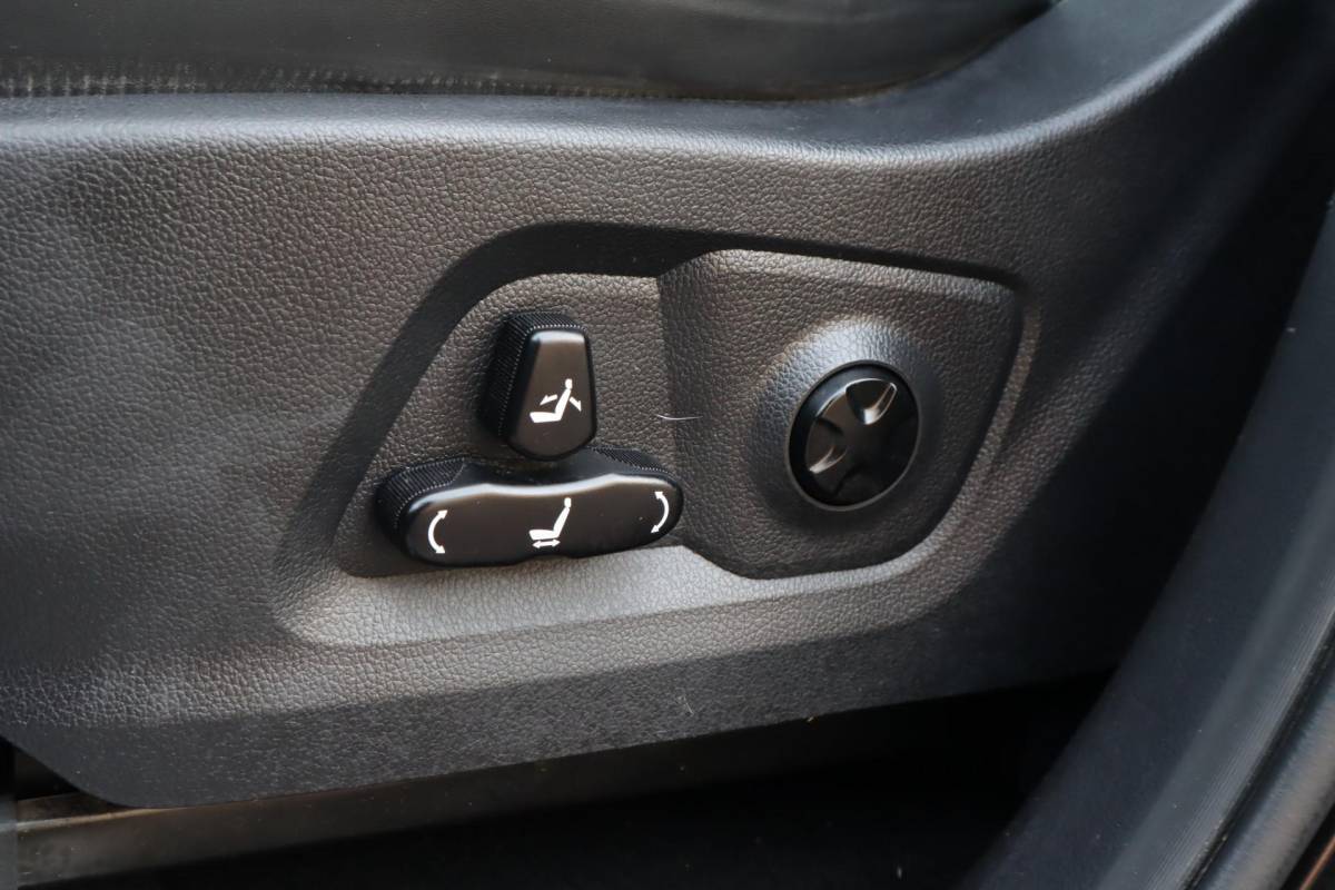 SsangYong Rexton SsangYong Rexton 2.2 e-XDi Sapphire | Stoel/Stuur verwarming | Camera | 4×4 | Lederenbekleding | 20 Inch Lichtmetalen velgen |