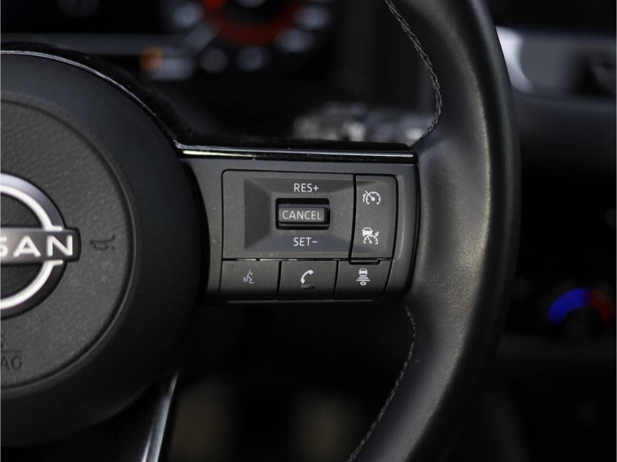 Nissan QASHQAI Nissan Qashqai 1.5 e-Power N-Connecta | 360 camera | Stuurwiel verwarmd | Stoelverwarming | Hybride | Elektrische kofferbak | Voorruit verwarming | Airco | Climate control |