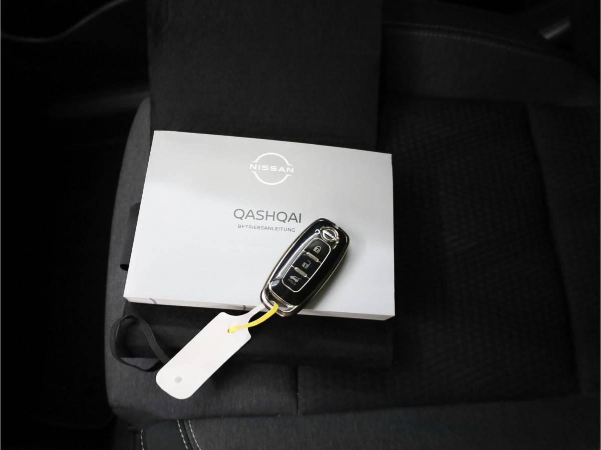 Nissan QASHQAI Nissan Qashqai 1.5 e-Power N-Connecta | 360 camera | Stuurwiel verwarmd | Stoelverwarming | Hybride | Elektrische kofferbak | Voorruit verwarming | Airco | Climate control |