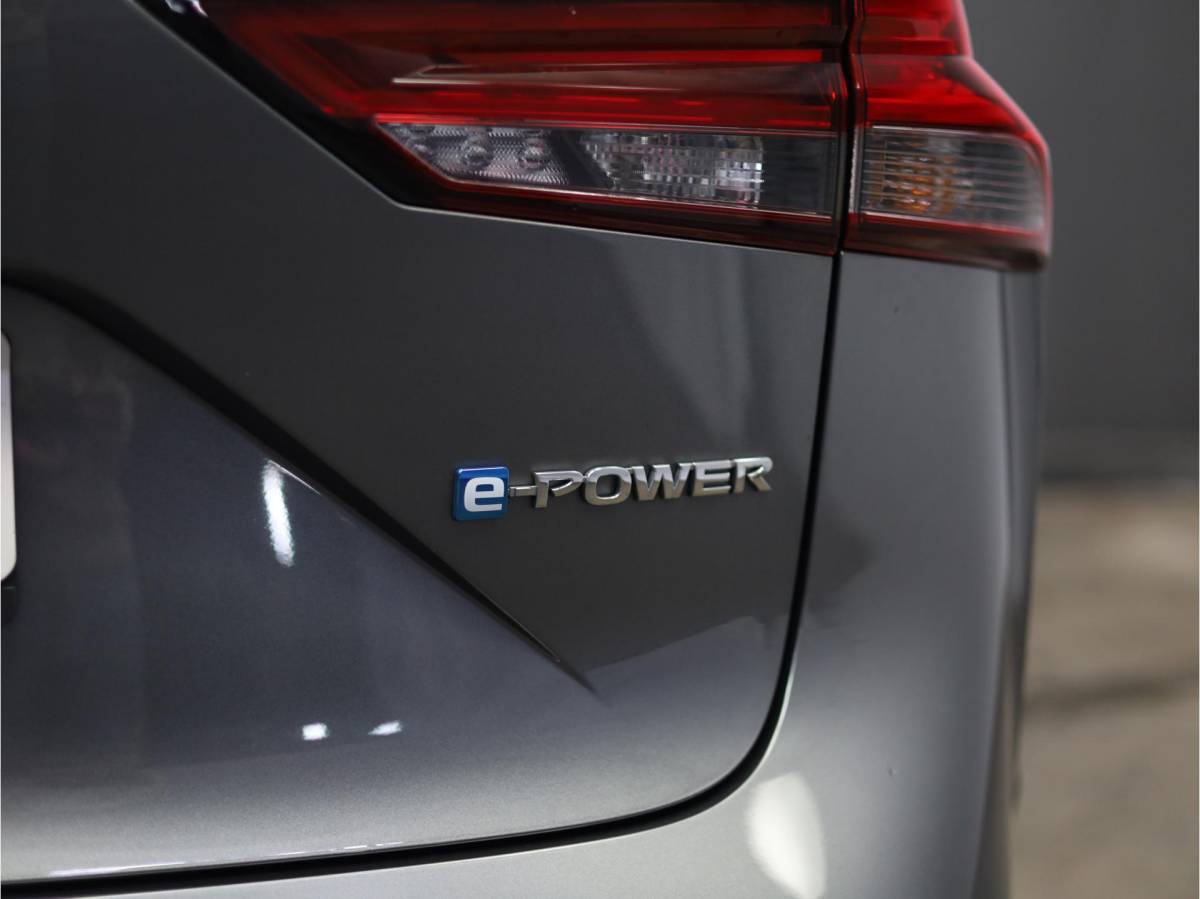 Nissan QASHQAI Nissan Qashqai 1.5 e-Power N-Connecta | 360 camera | Stuurwiel verwarmd | Stoelverwarming | Hybride | Elektrische kofferbak | Voorruit verwarming | Airco | Climate control |