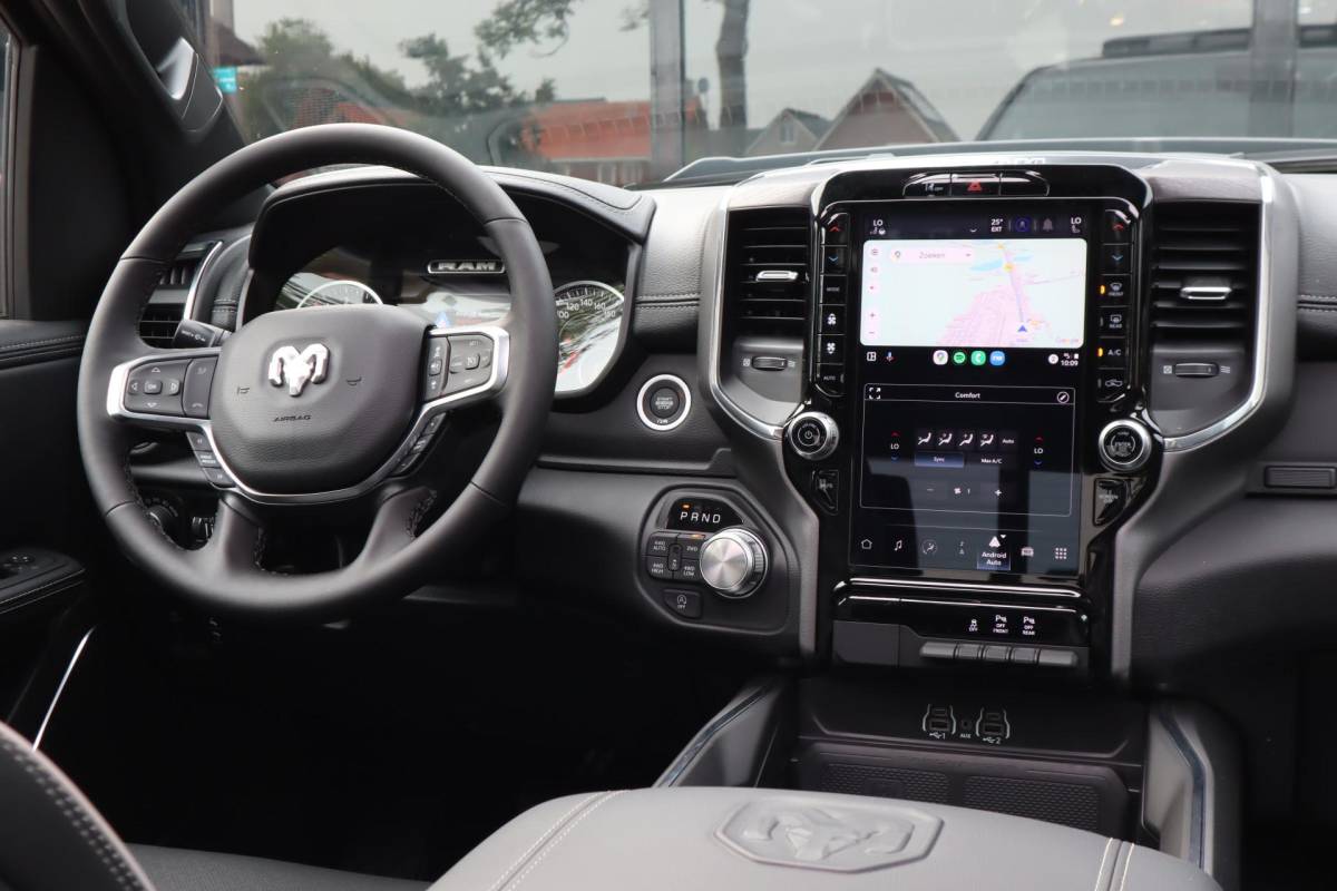 Dodge Ram 1500 Dodge Ram 1500 2025 3.0L HURRICANE LARAMIE SPORT | BPM VRIJ | NIEUW | LPG in of onderbouw | Deksel