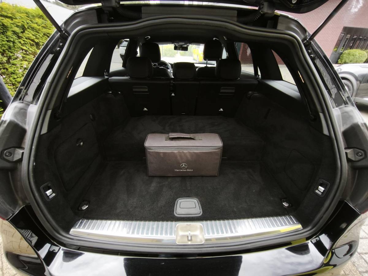 Mercedes-Benz C-Klasse Mercedes-Benz C-klasse Estate 300 e Business Solution AMG