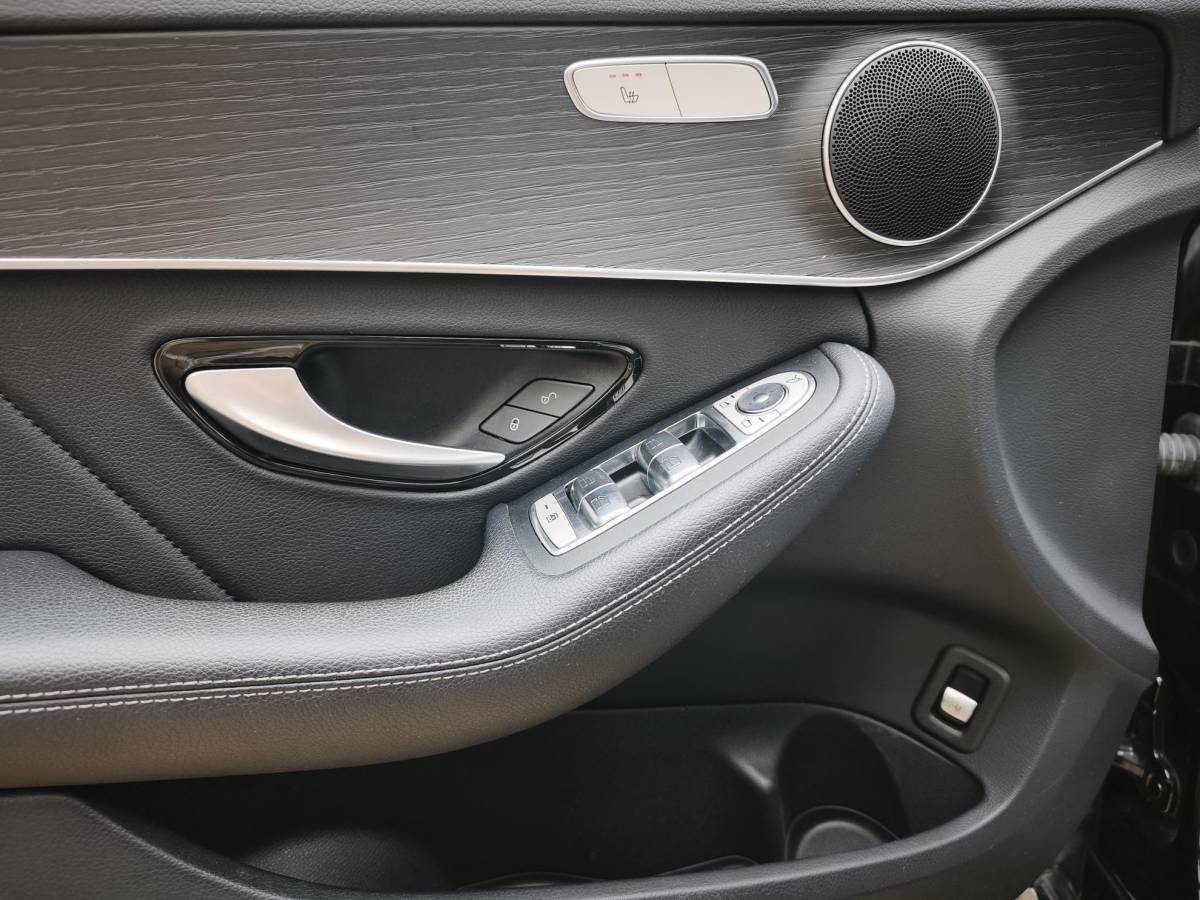 Mercedes-Benz C-Klasse Mercedes-Benz C-klasse Estate 300 e Business Solution AMG