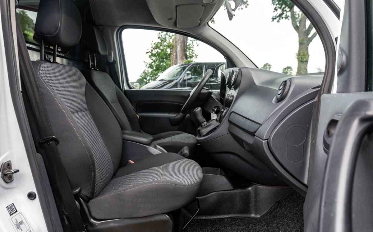 Mercedes-Benz Citan Mercedes-Benz Citan 108 CDI BlueEFFICIENCY Trekhaak I Airco I Cruise I Bluetooth I Parkeersensoren