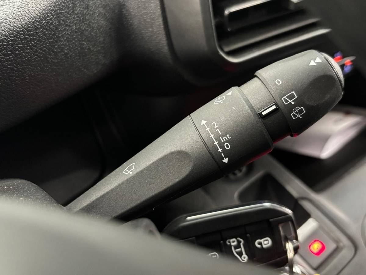 Peugeot Partner Peugeot Partner 1.5 BlueHDi 100PK L2 Navigatie Airco Camera