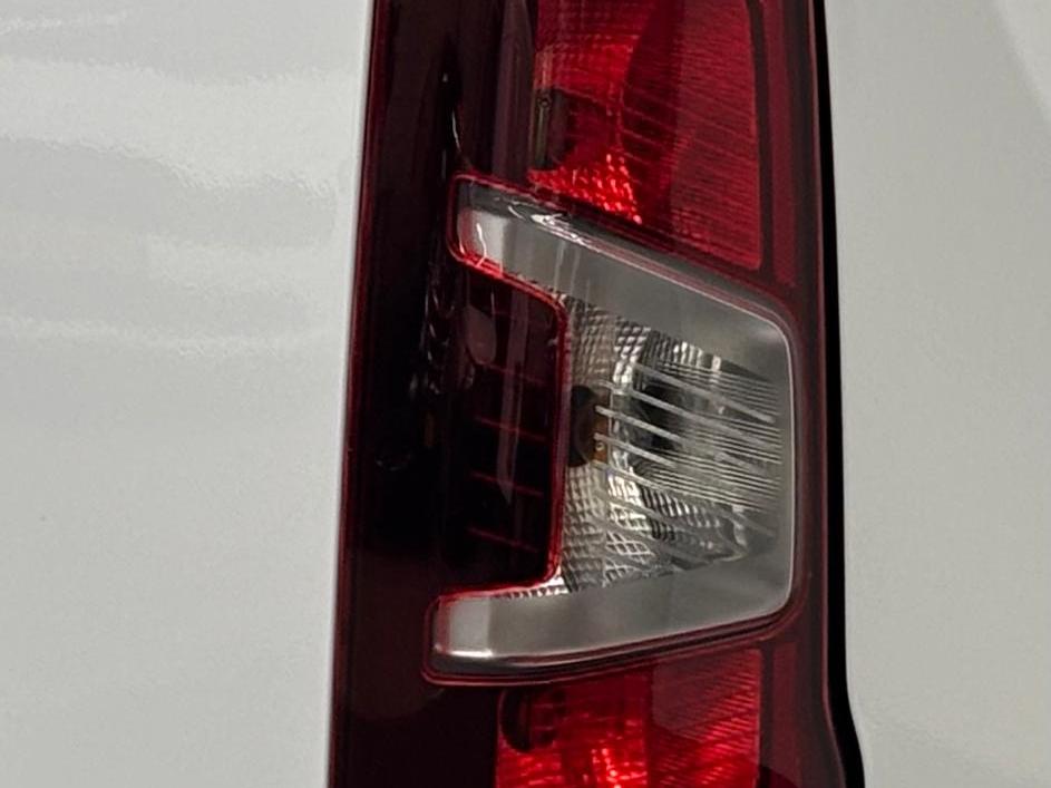 Peugeot Partner Peugeot Partner 1.5 BlueHDi 100PK L2 Navigatie Airco Camera