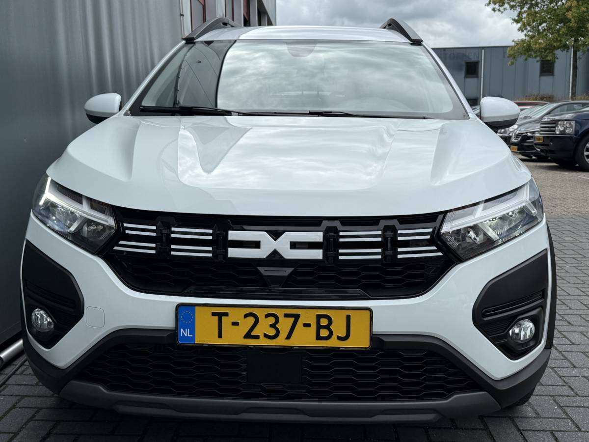 Dacia Jogger Dacia Jogger BWJ 2023 1.0 TCe 92 PK 100 ECO-G Expression 5p. FULL LED | CARPLAY + ANDROID | DAB |  NAV | AIRCO | CRUISE | PDC