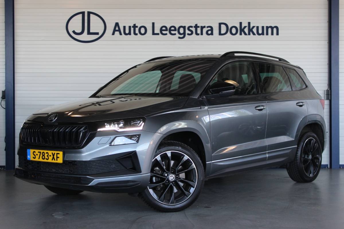 Škoda Karoq ŠKODA Karoq 1.5 TSI ACT Sportline Business Facelift | Trekhaak | Camera | Keyless | Adapt. Cruise | Stoel/Stuurverw. | Virtual Cockpit | Carplay | 18″ LMV | PDC V+A