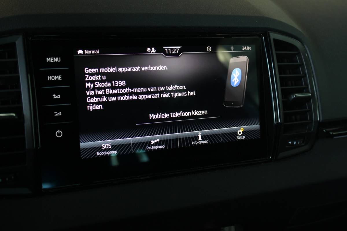 Škoda Karoq ŠKODA Karoq 1.5 TSI ACT Sportline Business Facelift | Trekhaak | Camera | Keyless | Adapt. Cruise | Stoel/Stuurverw. | Virtual Cockpit | Carplay | 18″ LMV | PDC V+A