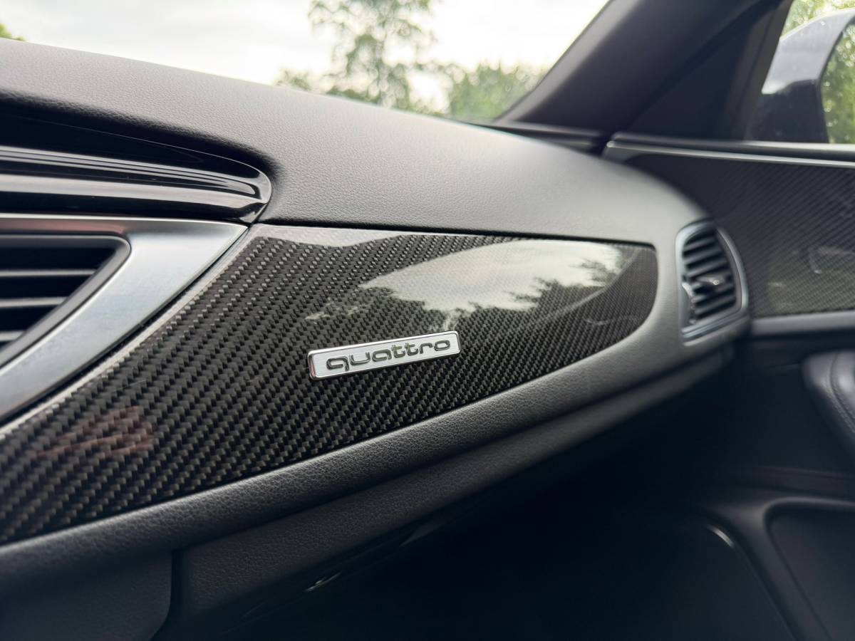 Audi RS6 Audi RS6 Avant 4.0 TFSI Quattro Pro Line Plus | APR | Keramisch | Pano | Carbon | Matrix | Schaalstoelen |