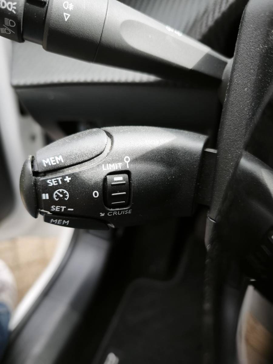 Peugeot 208 Peugeot 208 1.2 PureTech Active Pack Navi-Carplay Led Cruise-Control Parkeerhulp Nieuwe Distributieriem