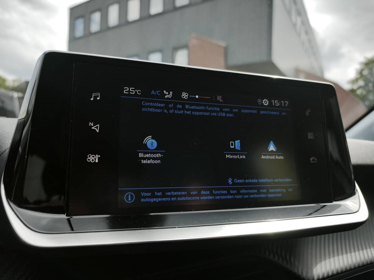 Peugeot 208 Peugeot 208 1.2 PureTech Active Pack Navi-Carplay Led Cruise-Control Parkeerhulp Nieuwe Distributieriem