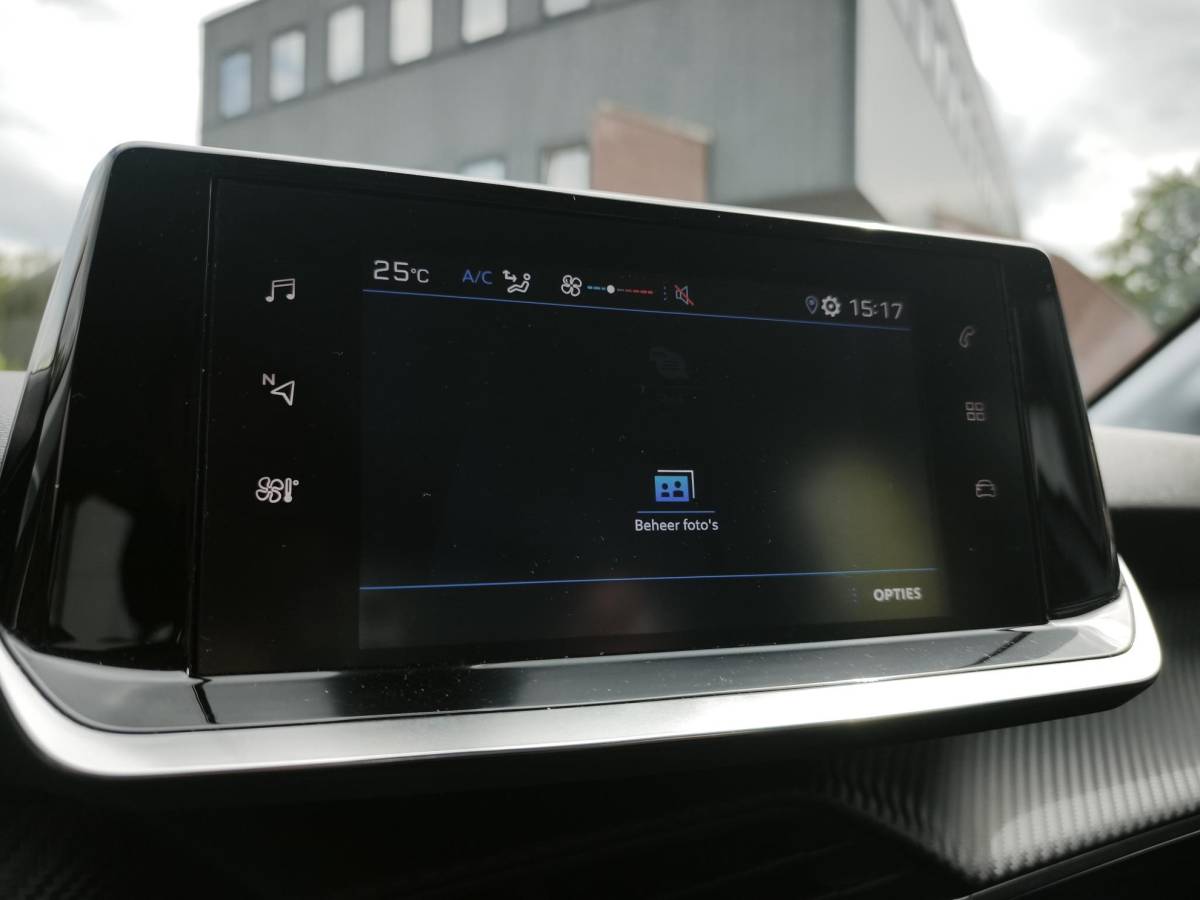 Peugeot 208 Peugeot 208 1.2 PureTech Active Pack Navi-Carplay Led Cruise-Control Parkeerhulp Nieuwe Distributieriem
