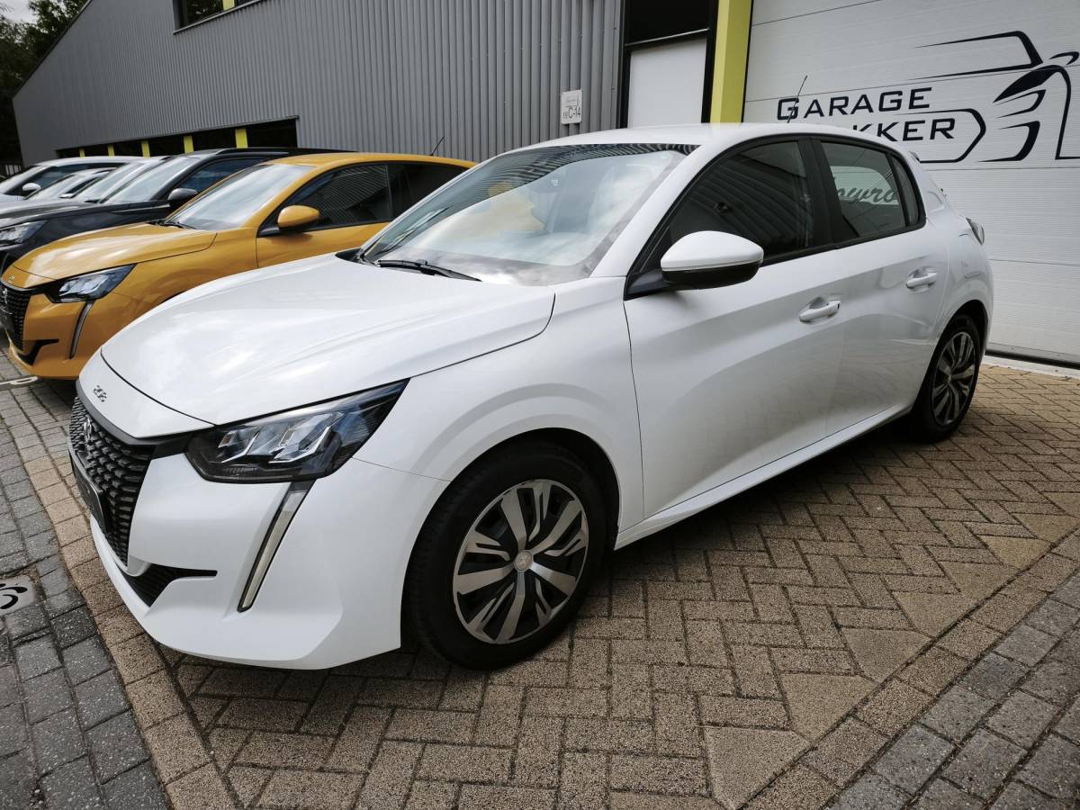 Peugeot 208 Peugeot 208 1.2 PureTech Active Pack Navi-Carplay Led Cruise-Control Parkeerhulp Nieuwe Distributieriem