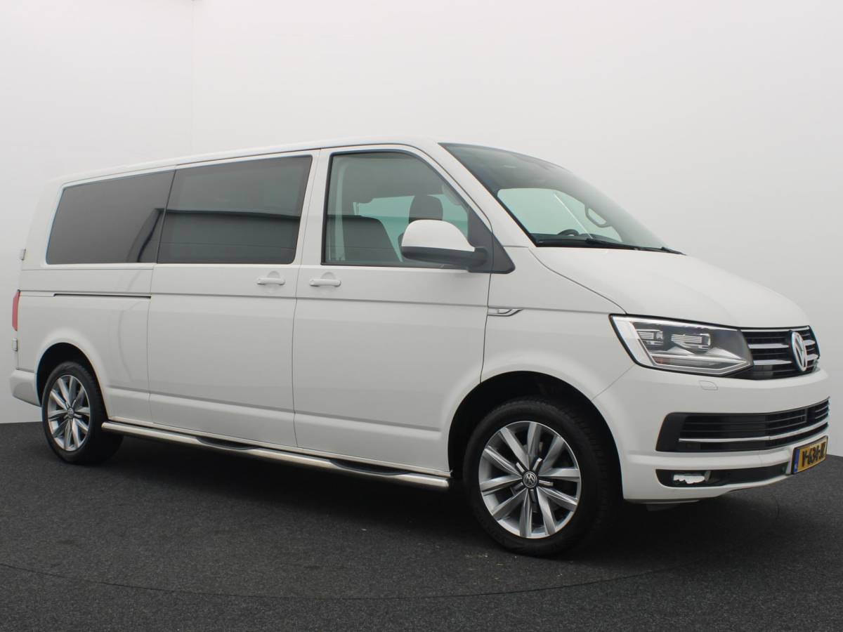 Volkswagen Transporter Volkswagen Transporter 2.0 TDI L2H1 DC Highline PDC / CRUISE / FULL LED /  BLUETOOTH / TREKHAAK / NETJES!