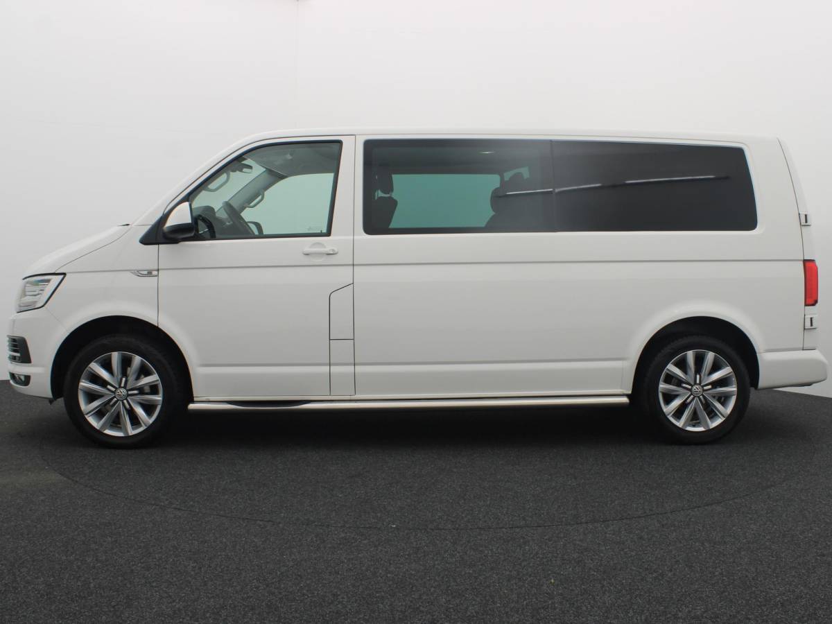 Volkswagen Transporter Volkswagen Transporter 2.0 TDI L2H1 DC Highline PDC / CRUISE / FULL LED /  BLUETOOTH / TREKHAAK / NETJES!