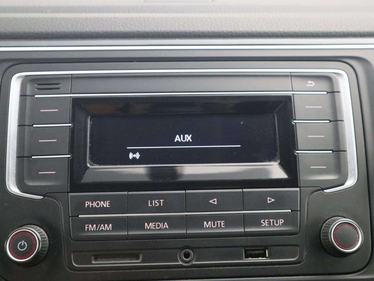 Volkswagen Transporter Volkswagen Transporter 2.0 TDI L2H1 DC Highline PDC / CRUISE / FULL LED /  BLUETOOTH / TREKHAAK / NETJES!