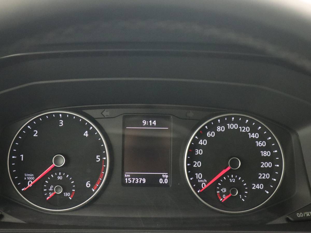 Volkswagen Transporter Volkswagen Transporter 2.0 TDI L2H1 DC Highline PDC / CRUISE / FULL LED /  BLUETOOTH / TREKHAAK / NETJES!