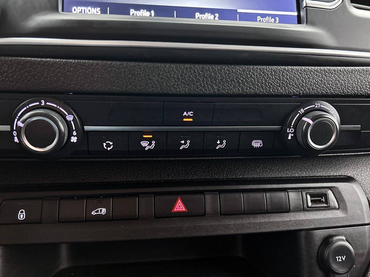 Opel Vivaro Opel Vivaro 2.0 145PK L3 Automaat Airco Cruise Control