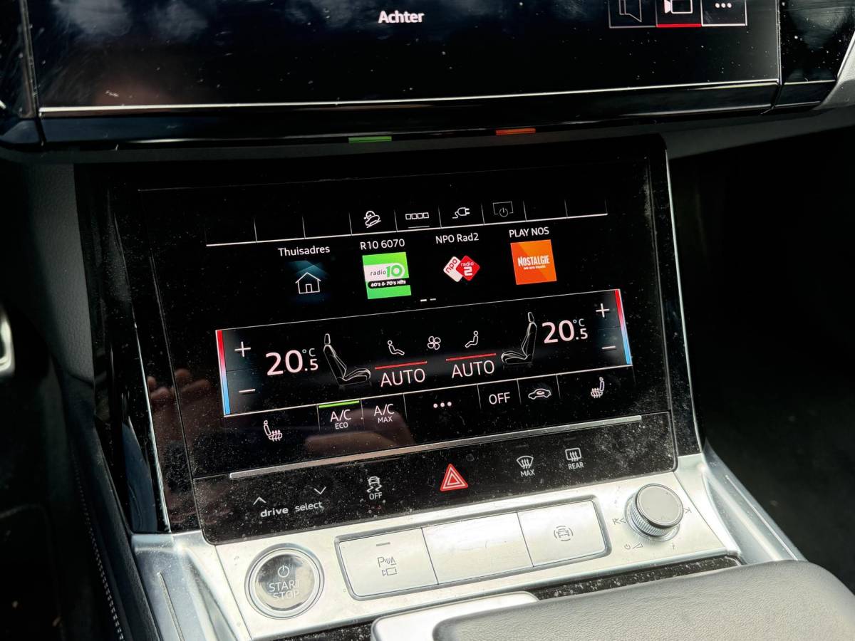 Audi Q8 Sportback e-tron Audi Q8 Sportback e-tron 55 quattro S Edition Competition 115 kWh SOH 90% | Panoramadak | Luchtvering | Camera | Bang & Olufsen | Matrix LED |
