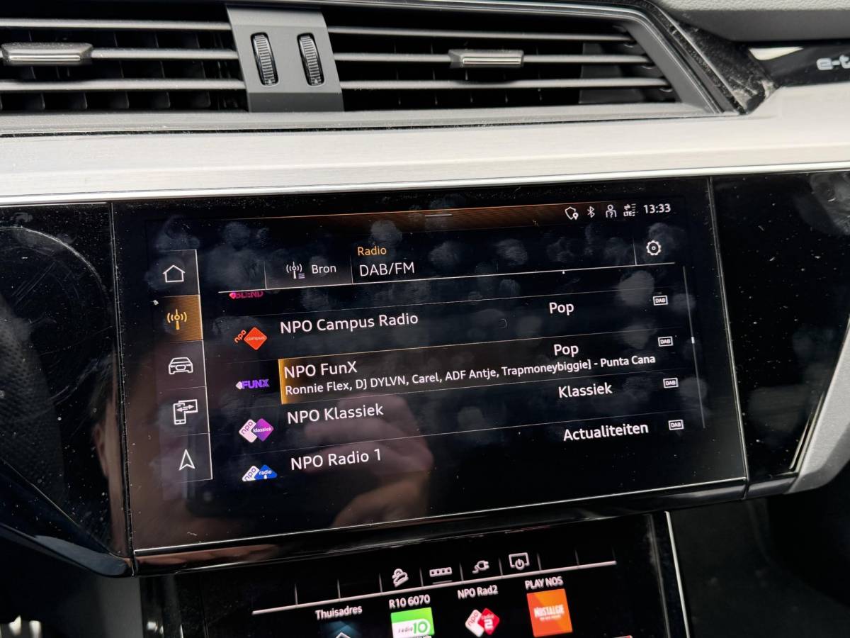 Audi Q8 Sportback e-tron Audi Q8 Sportback e-tron 55 quattro S Edition Competition 115 kWh SOH 90% | Panoramadak | Luchtvering | Camera | Bang & Olufsen | Matrix LED |