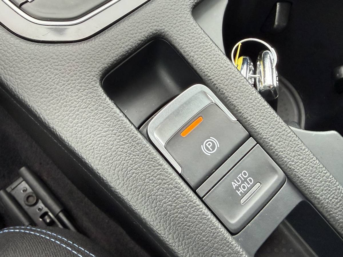 Volkswagen Passat Volkswagen Passat BWJ 2016 1.4 TSI GTE 231 PK Connected Series TREKHAAK | FULL LED | CARPLAY + ANDROID | NAVI | CLIMA | CRUISE | LMV | PDC