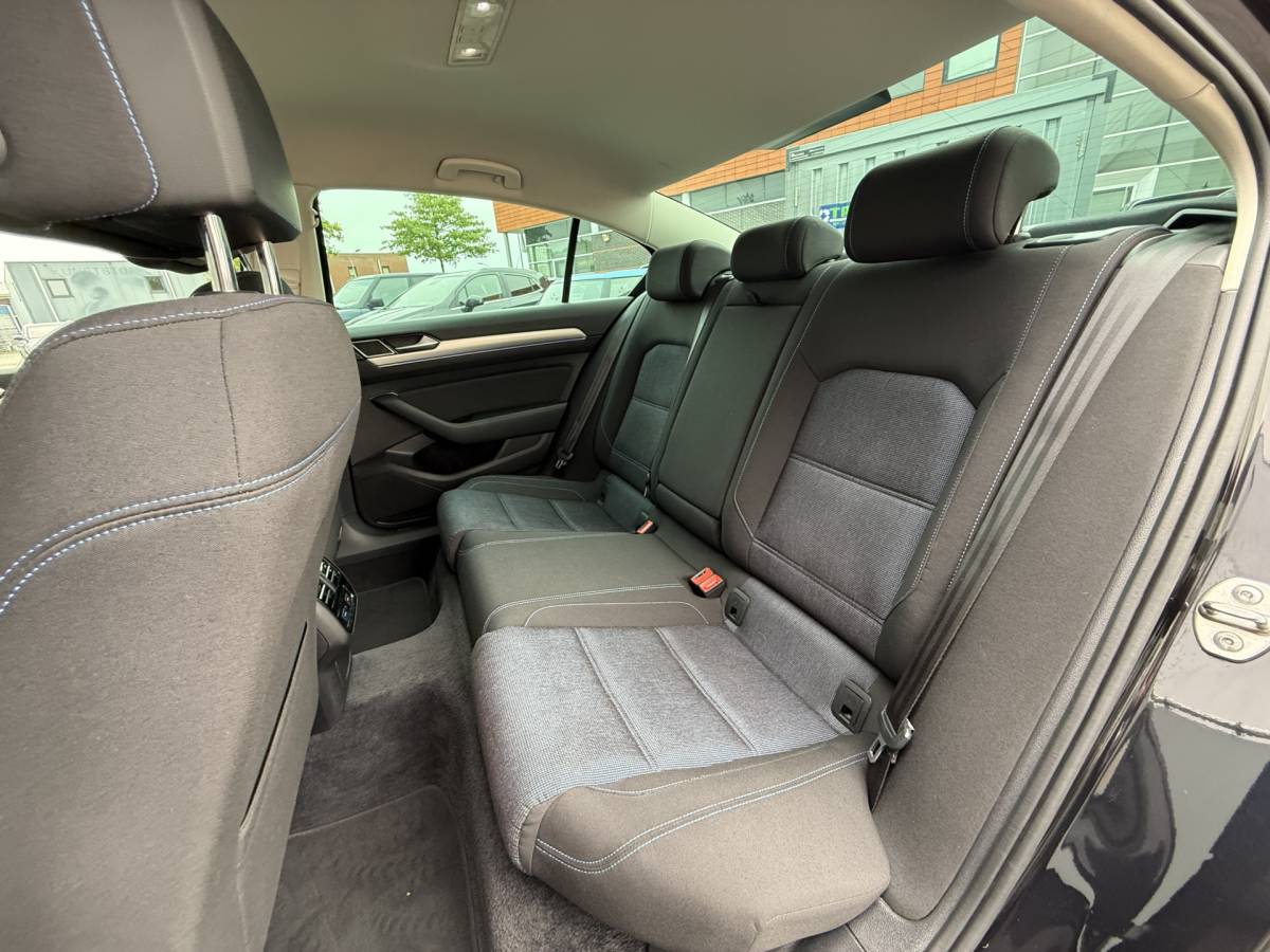 Volkswagen Passat Volkswagen Passat BWJ 2016 1.4 TSI GTE 231 PK Connected Series TREKHAAK | FULL LED | CARPLAY + ANDROID | NAVI | CLIMA | CRUISE | LMV | PDC