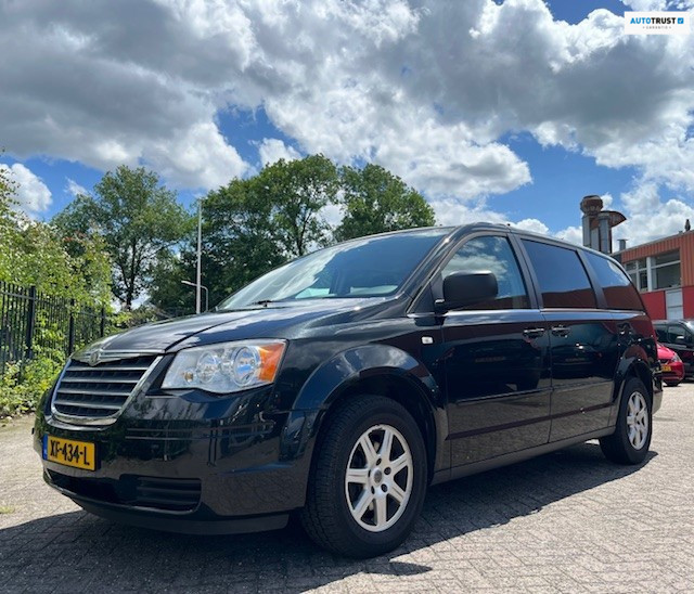 Chrysler Grand Voyager Chrysler Grand Voyager 3.8 V6 LX/ 7 persoons/Automaat/Youngtimer/Cruise control/Airco