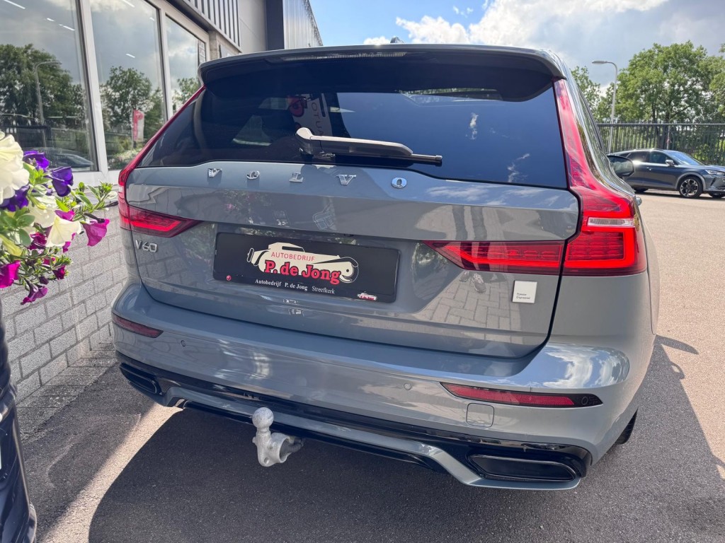 Volvo V60 Volvo V60 2.0 T8 AWD Polestar Engineered Panoramadak H&K Öhlins Brembo Carplay!