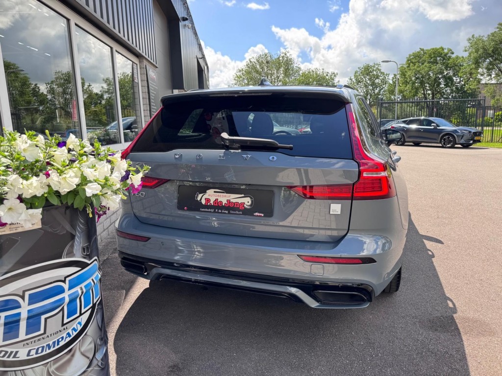 Volvo V60 Volvo V60 2.0 T8 AWD Polestar Engineered Panoramadak H&K Öhlins Brembo Carplay!