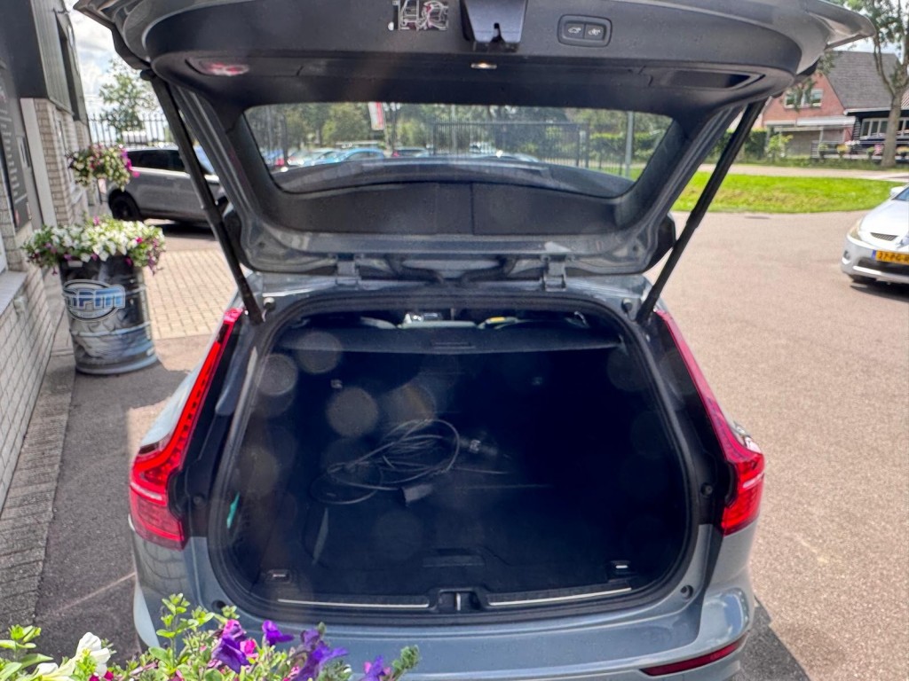 Volvo V60 Volvo V60 2.0 T8 AWD Polestar Engineered Panoramadak H&K Öhlins Brembo Carplay!