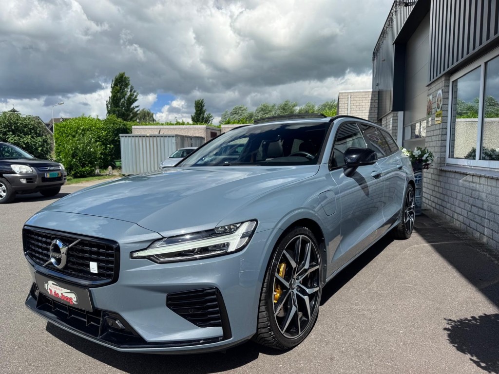 Volvo V60 Volvo V60 2.0 T8 AWD Polestar Engineered Panoramadak H&K Öhlins Brembo Carplay!