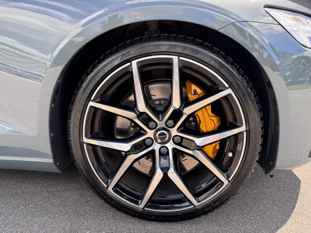 Volvo V60 Volvo V60 2.0 T8 AWD Polestar Engineered Panoramadak H&K Öhlins Brembo Carplay!