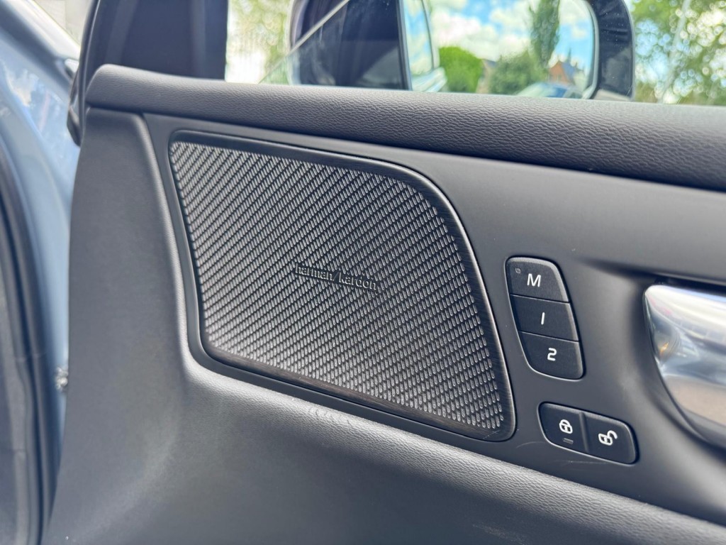Volvo V60 Volvo V60 2.0 T8 AWD Polestar Engineered Panoramadak H&K Öhlins Brembo Carplay!