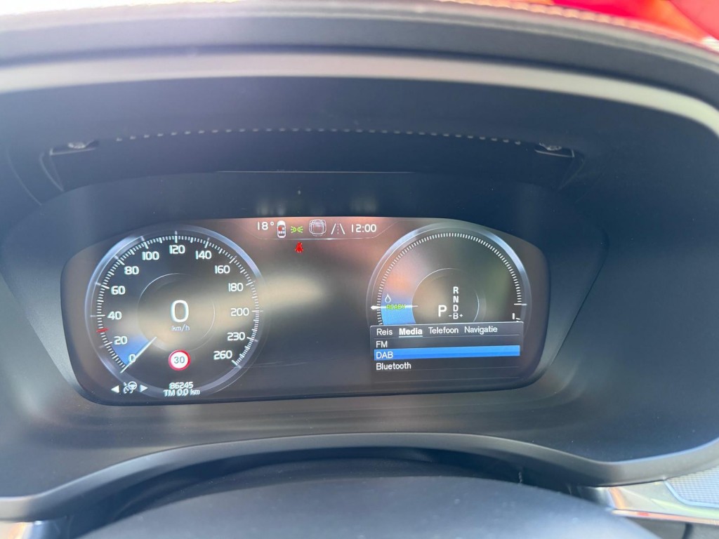 Volvo V60 Volvo V60 2.0 T8 AWD Polestar Engineered Panoramadak H&K Öhlins Brembo Carplay!