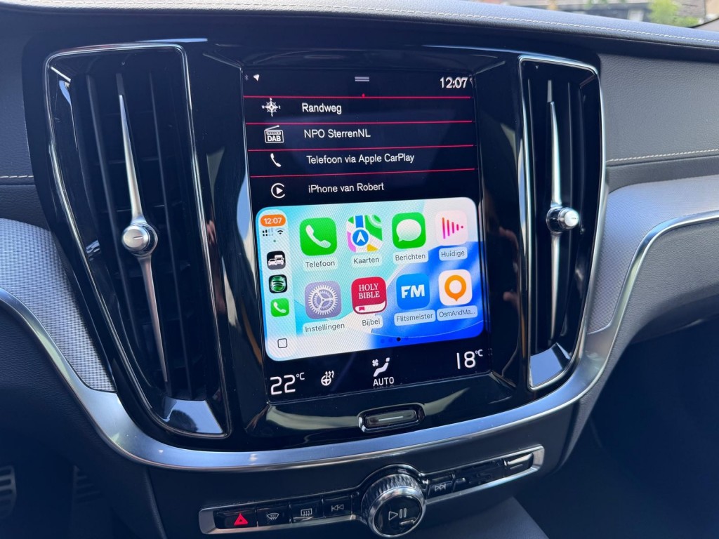 Volvo V60 Volvo V60 2.0 T8 AWD Polestar Engineered Panoramadak H&K Öhlins Brembo Carplay!