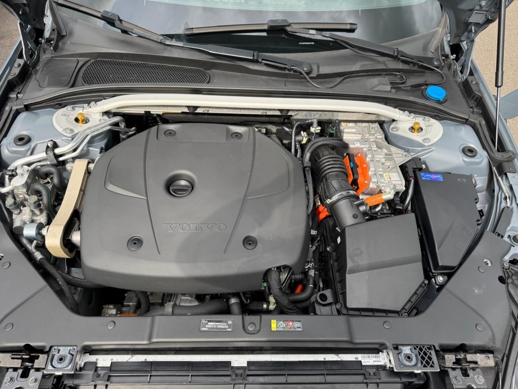 Volvo V60 Volvo V60 2.0 T8 AWD Polestar Engineered Panoramadak H&K Öhlins Brembo Carplay!