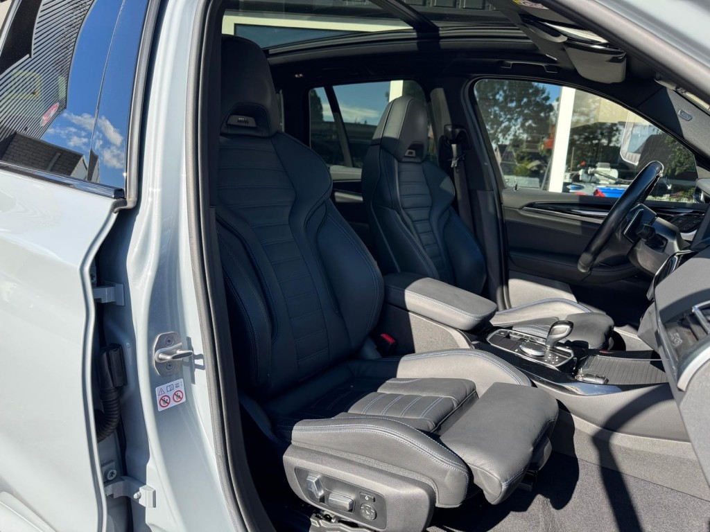 BMW X3 Bmw X3 M40I XDrive High Ex. 360Pk Panorama M stoelen Hud H&K Trekhaak Laser 1e eigenaar! 360camera