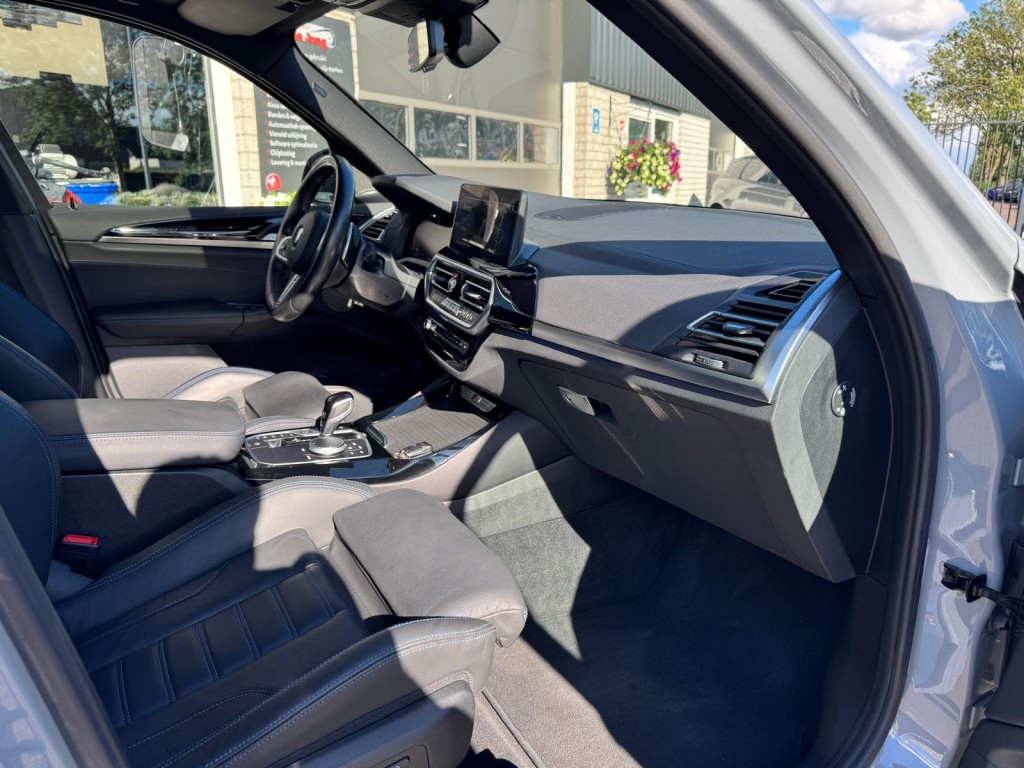 BMW X3 Bmw X3 M40I XDrive High Ex. 360Pk Panorama M stoelen Hud H&K Trekhaak Laser 1e eigenaar! 360camera