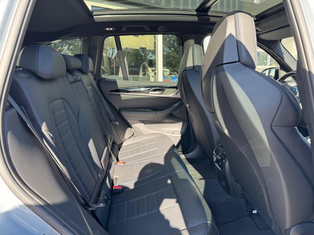 BMW X3 Bmw X3 M40I XDrive High Ex. 360Pk Panorama M stoelen Hud H&K Trekhaak Laser 1e eigenaar! 360camera